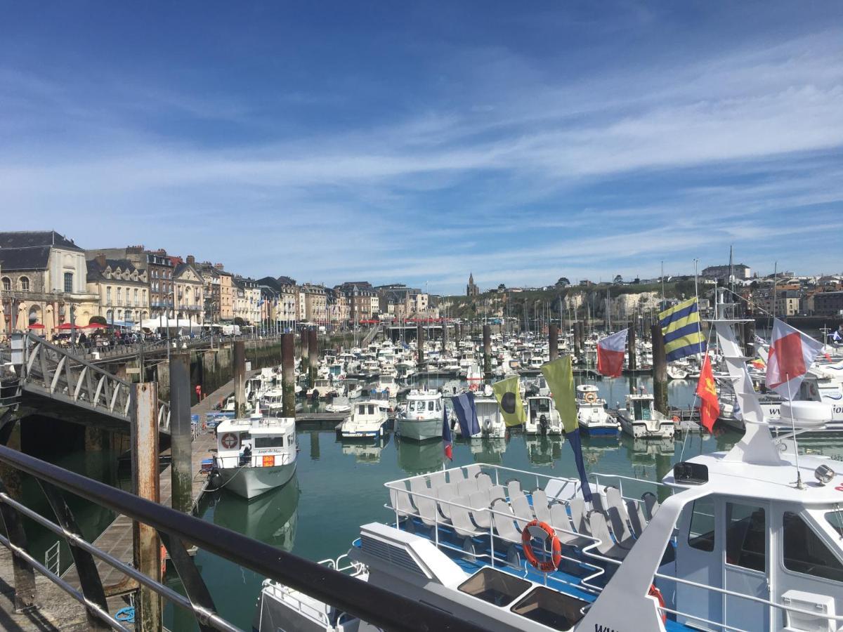 Entre Port Et Plage Apartment Dieppe Ngoại thất bức ảnh